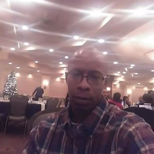 Meet your Posher, Lorne